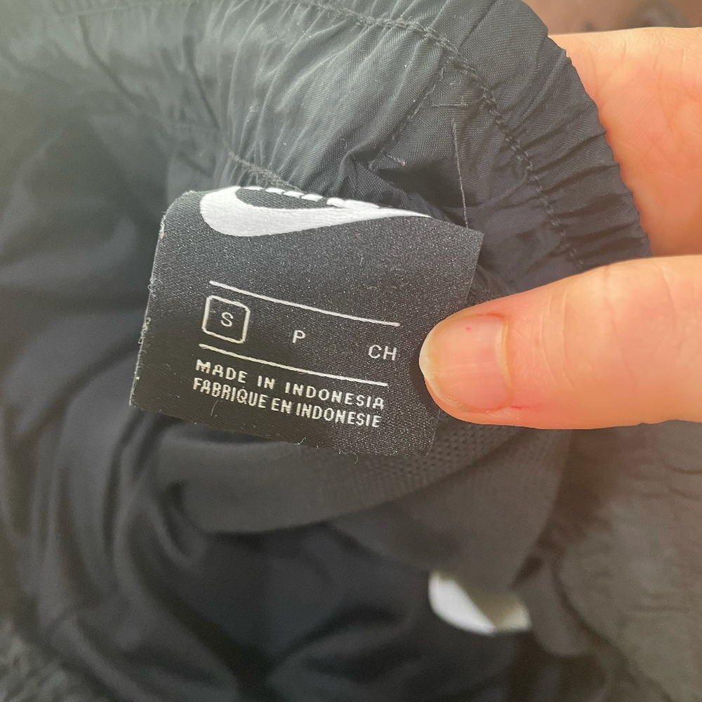Nike Sportswear Icon Clash Women's Pants